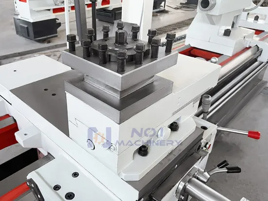 High Quality Lathe Machine 3000mm Cw6180 Chuck Lathe Machine with 2 Axis Dro