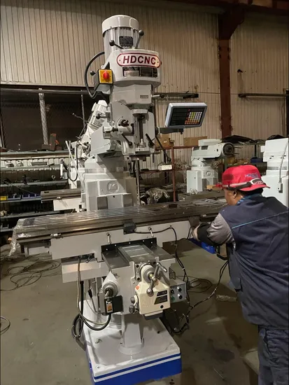 Table Size 13*60 Universal Milling Machine with CE