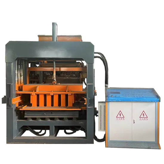 Qt6-15 Hydraulic Press Earth Concrete Block Making Machine in Stock