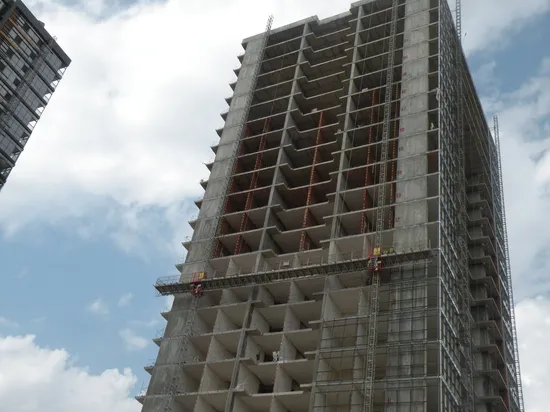 Mast Climber in Construction Tower Mast Climbing Work Platform
