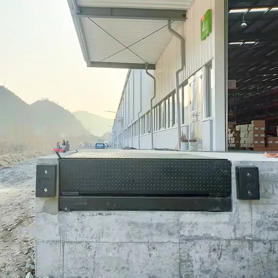 Long-Lasting Performance Safe Loading/Unloading Anti-Slip Dock Leveler for Harsh Environments