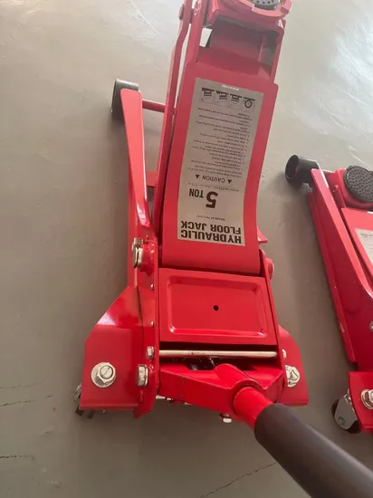 Vertical Hydraulic Floor Lying Jack 5t Lifting for Car with Different Color